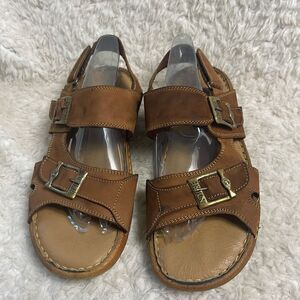 NDURE Men leather Brown Straps sandals with antique tone side buckles Size 8